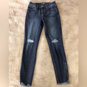 Distressed High-Rise Jeans - Fashion Nova